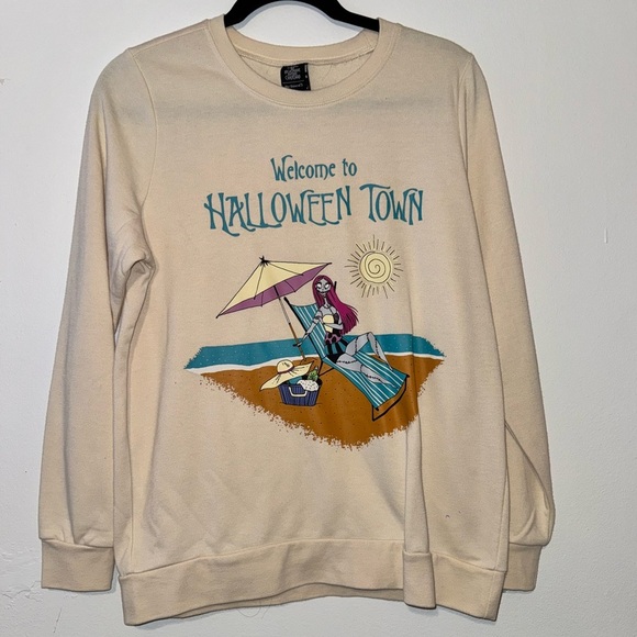 Her Universe Cream Nightmare Before Christmas Sweatshirt - Picture 1 of 5